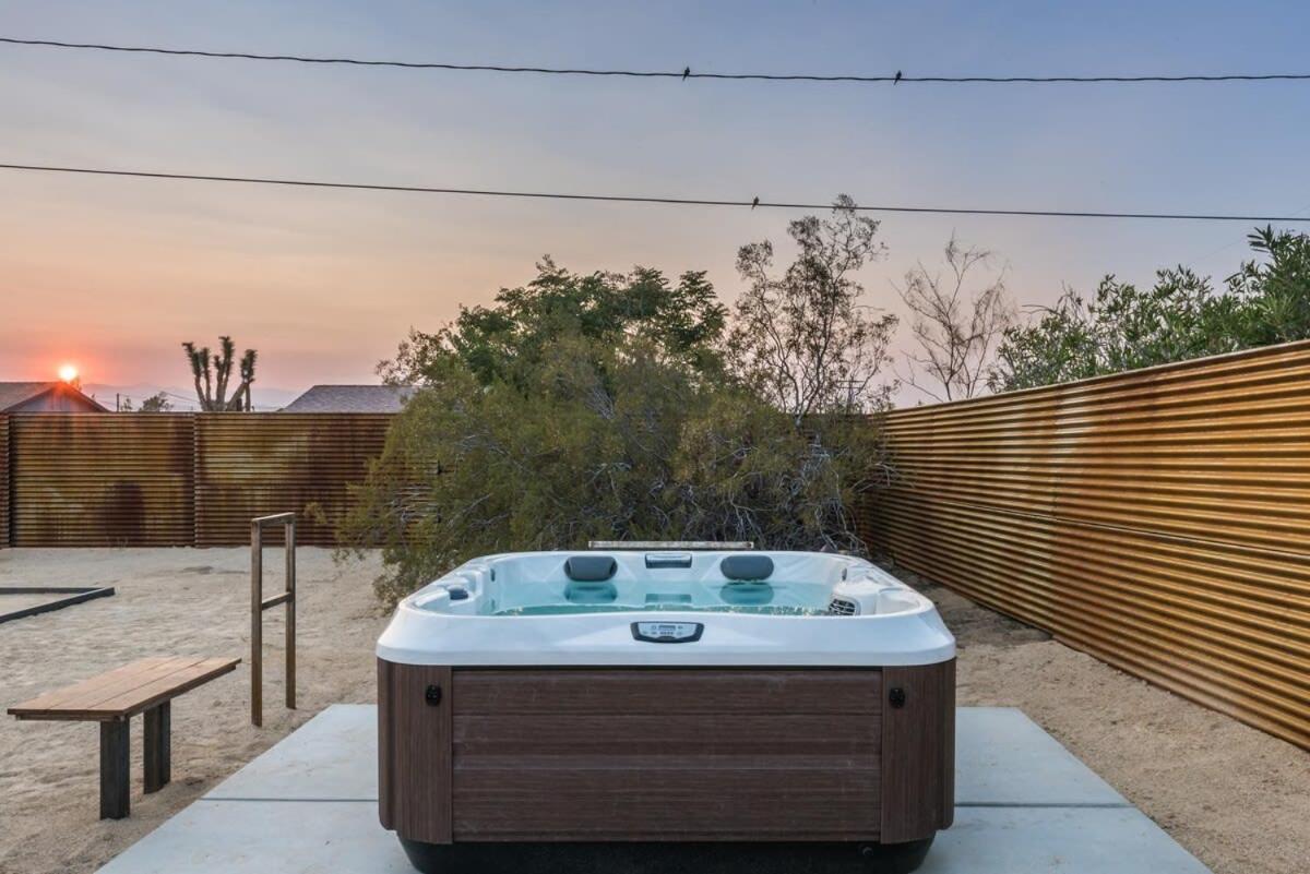 Hidden Valley Cottage - Modern Home In Jt Hot Tub Джошуа-Трі Екстер'єр фото
